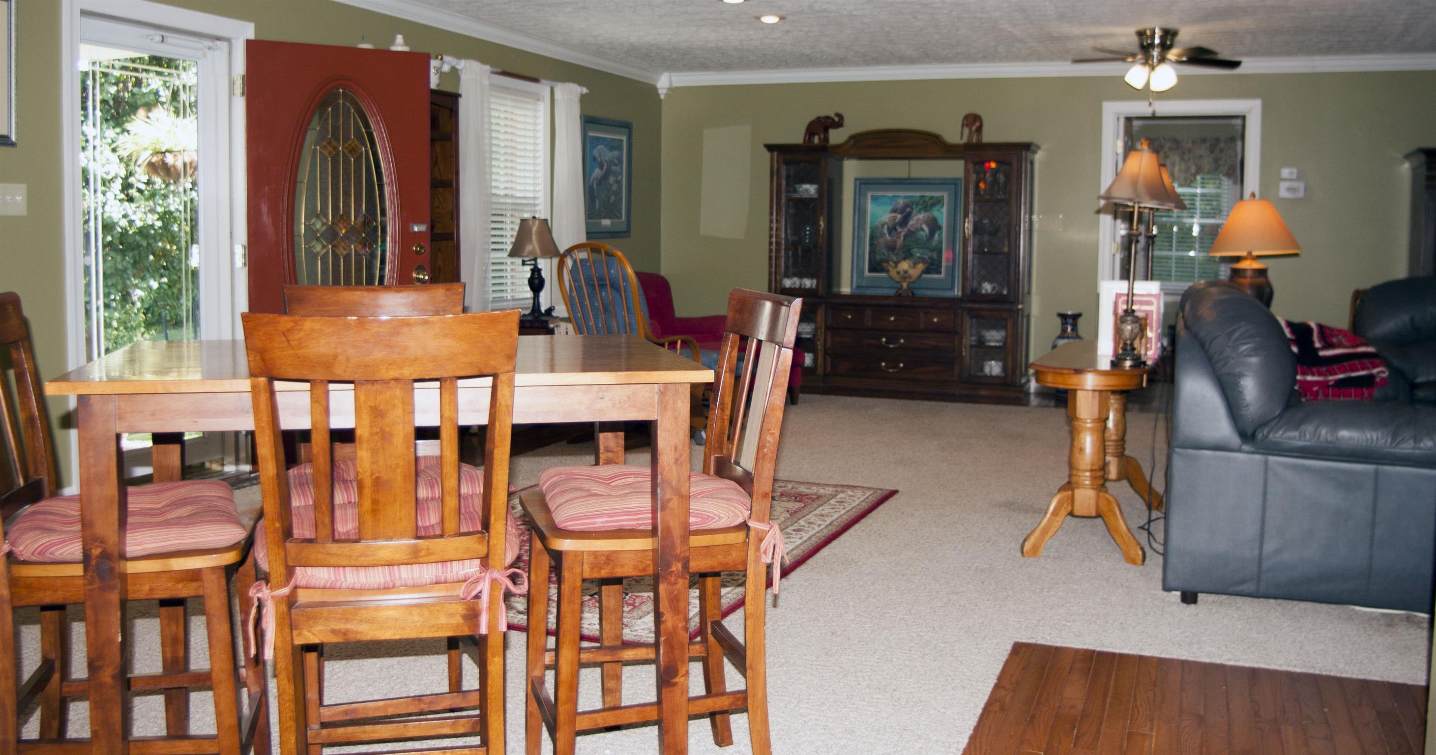 984 Dixie Bee Road Adams, TN 37010 - Photo 7 of 18 a dining room with furniture and window