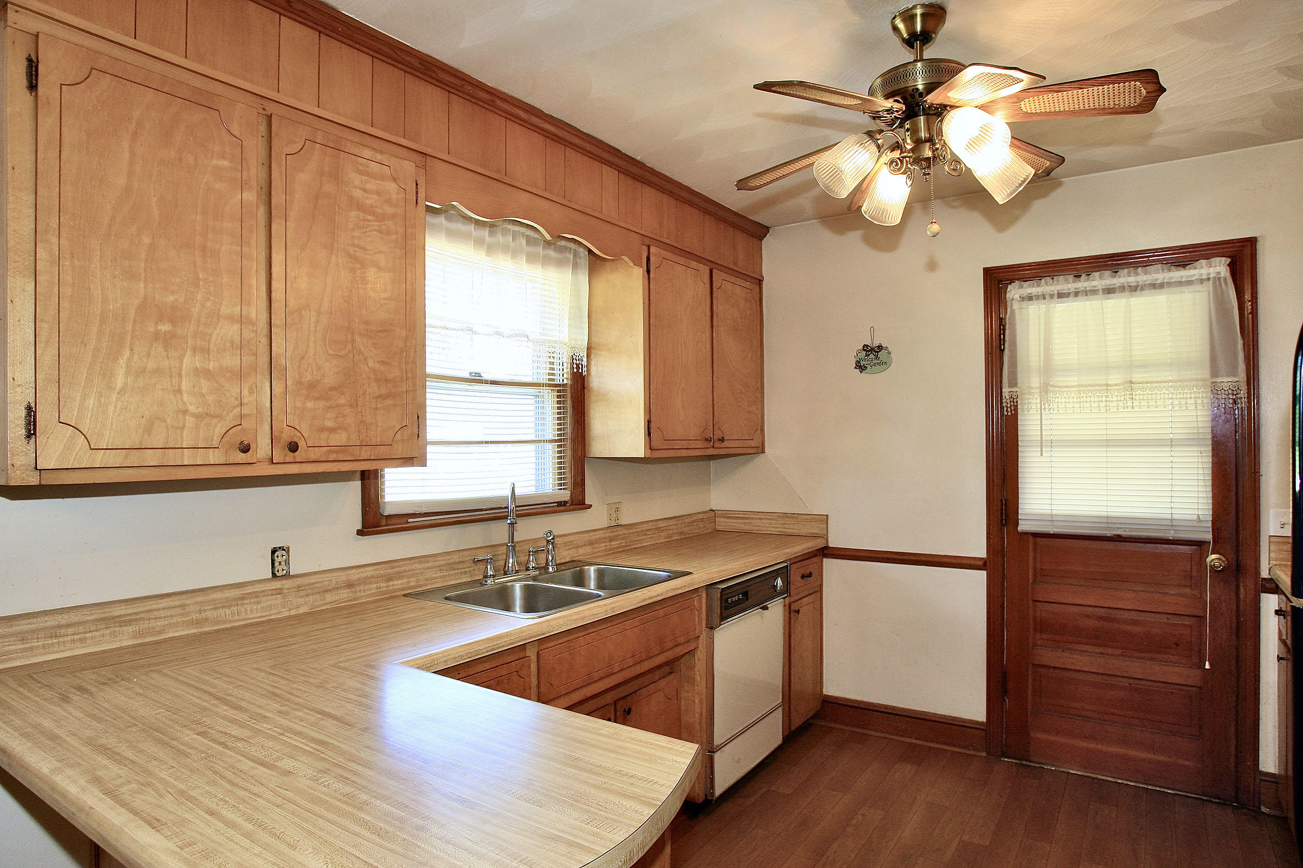 110 Hollywood Road Rocky Mount, VA 24151 - Photo 4 of 47 _V4B4346.jpeg