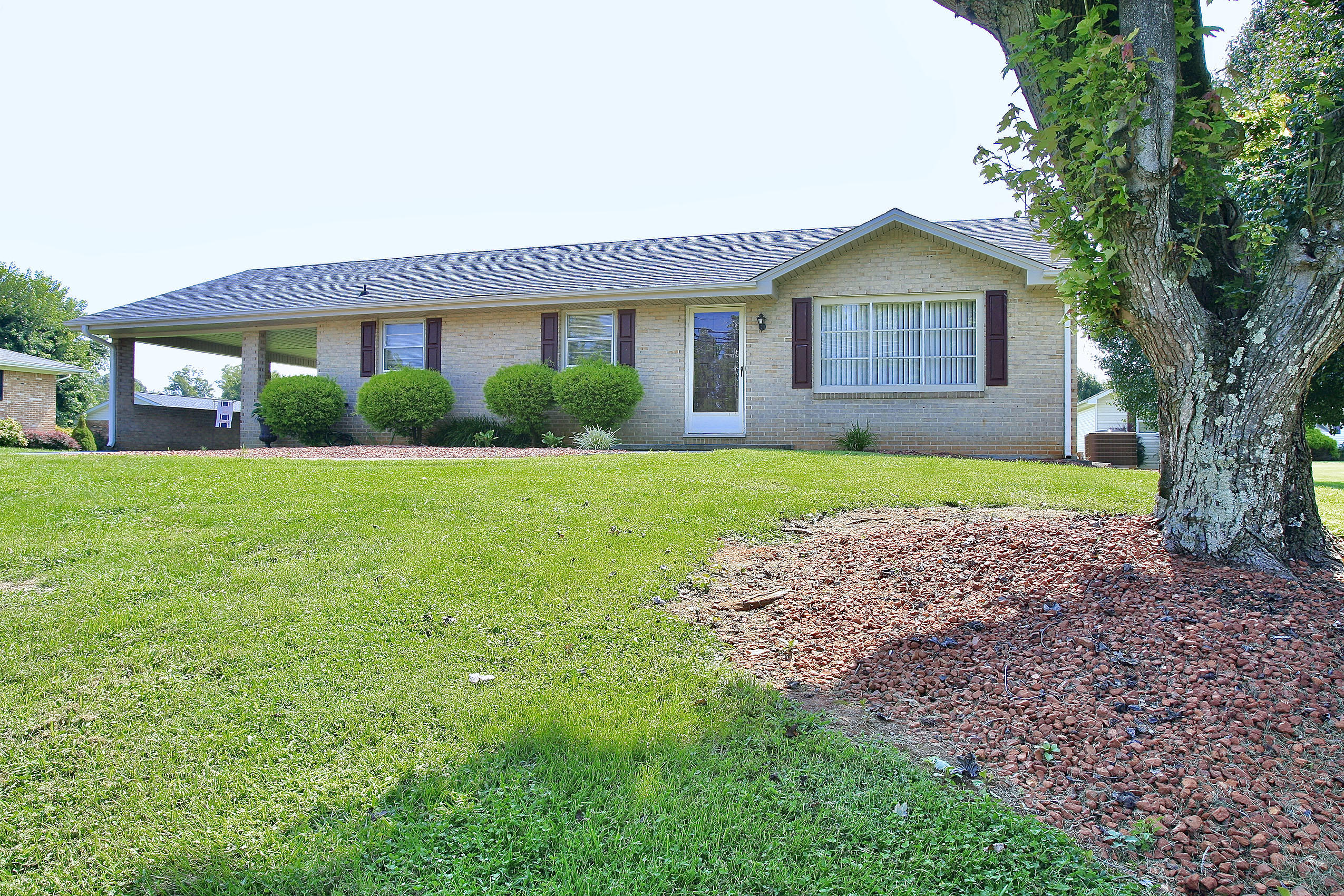 110 Hollywood Road Rocky Mount, VA 24151 - Photo 39 of 47 _V4B4471.jpeg