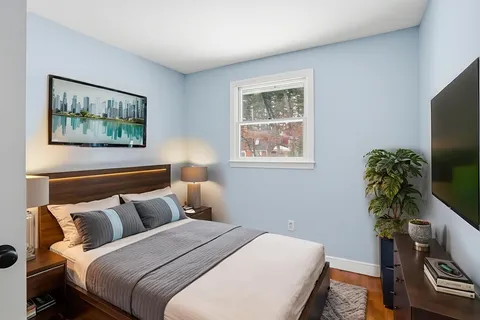 $825,000 | 1 Joanne Road, Burlington, MA 01803