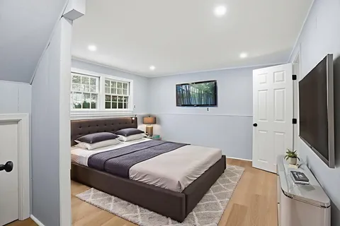 $825,000 | 1 Joanne Road, Burlington, MA 01803