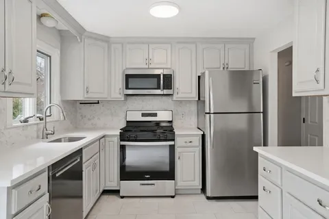 $825,000 | 1 Joanne Road, Burlington, MA 01803