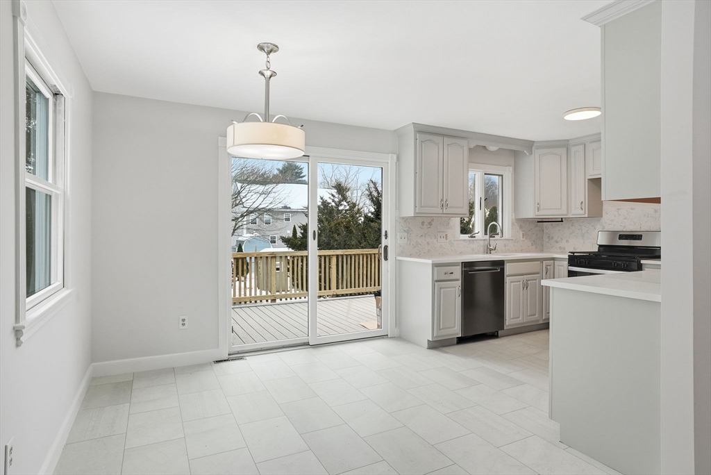 1 Joanne Road Burlington, MA 01803 - Photo 7 of 29