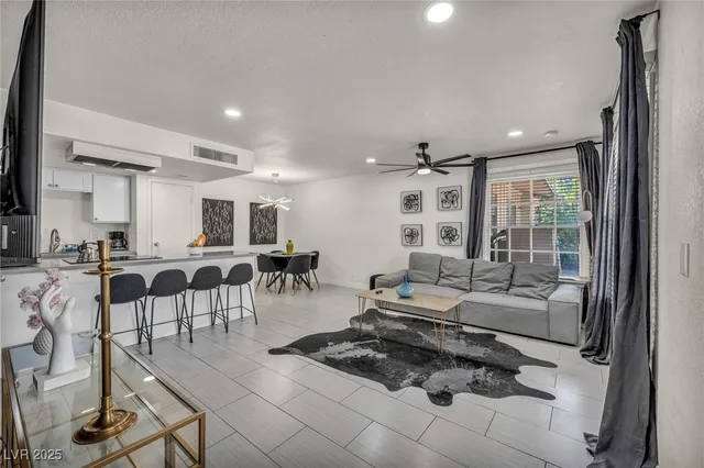 $1,430 | 1334 Dorothy Avenue, Unit 3, Las Vegas, NV 89119