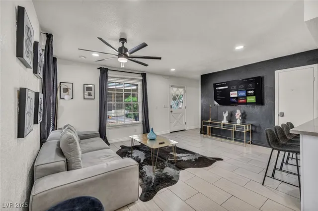$1,430 | 1334 Dorothy Avenue, Unit 3, Las Vegas, NV 89119