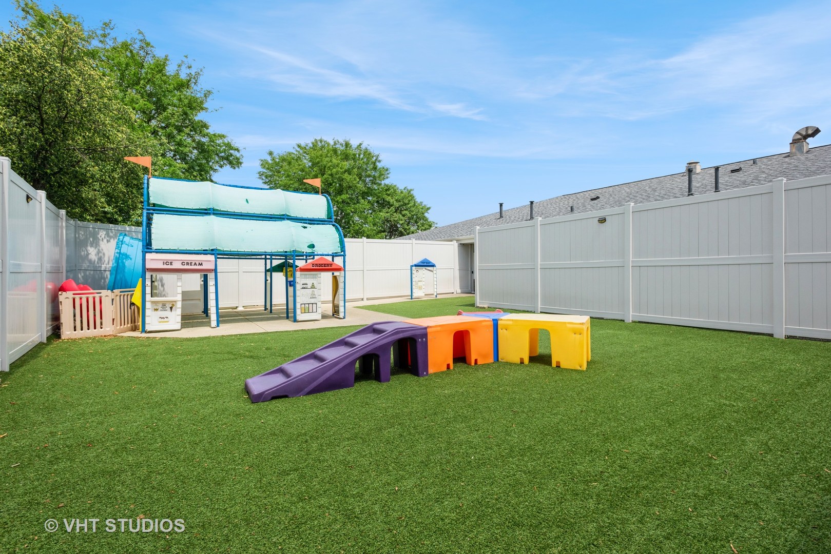 2423 Fargo Boulevard Geneva, IL 60134 - Photo 25 of 35