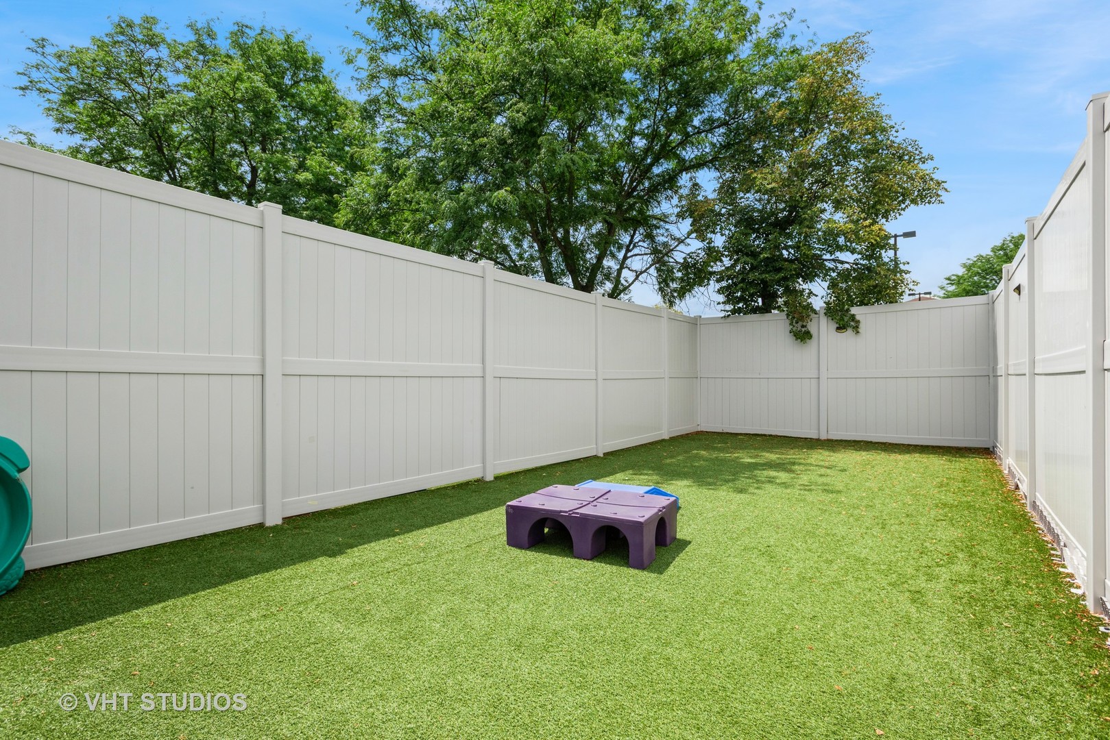 2423 Fargo Boulevard Geneva, IL 60134 - Photo 28 of 35