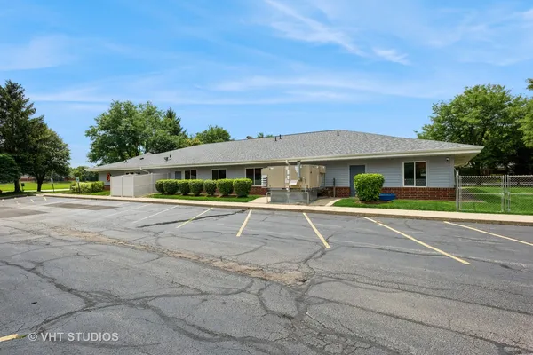$1,575,000 | 2423 Fargo Boulevard, Geneva, IL 60134