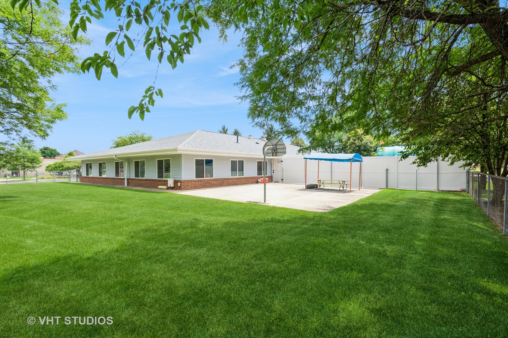 2423 Fargo Boulevard Geneva, IL 60134 - Photo 35 of 35