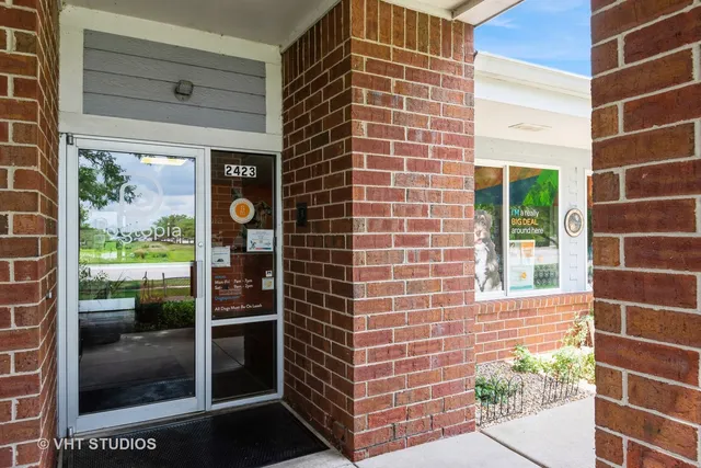 $1,595,000 | 2423 Fargo Boulevard, Geneva, IL 60134