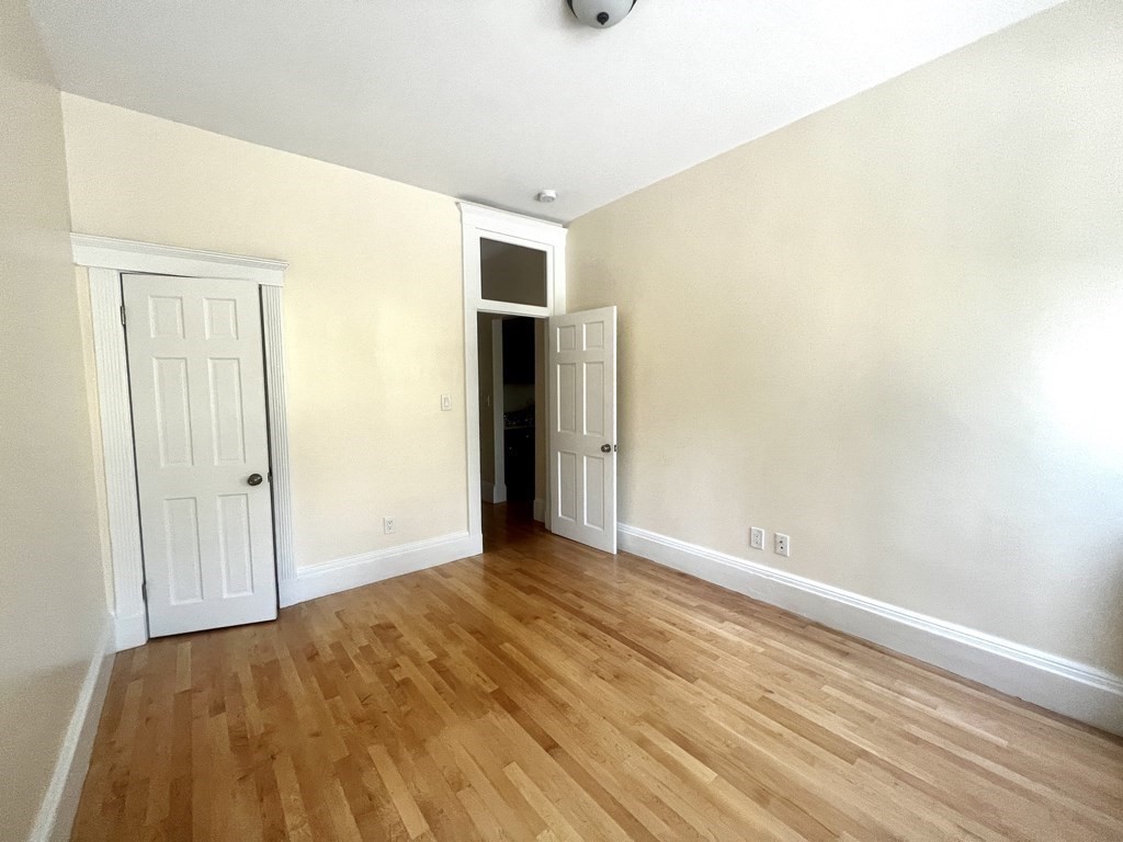 102 Trowbridge Street, Unit 2L Cambridge, MA 02138 - Photo 11 of 16 a view of an empty room