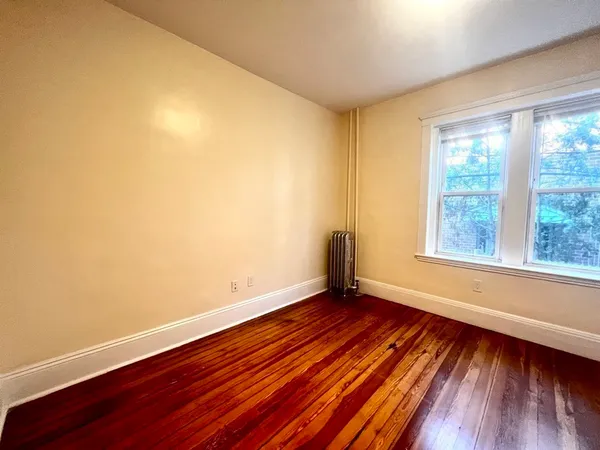 $4,875 | 102 Trowbridge Street, Unit 2L, Cambridge, MA 02138