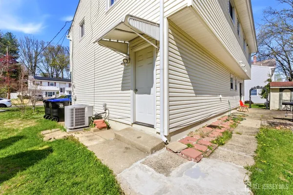 $689,000 | 8 Albemarle Road, East Brunswick, NJ 08816