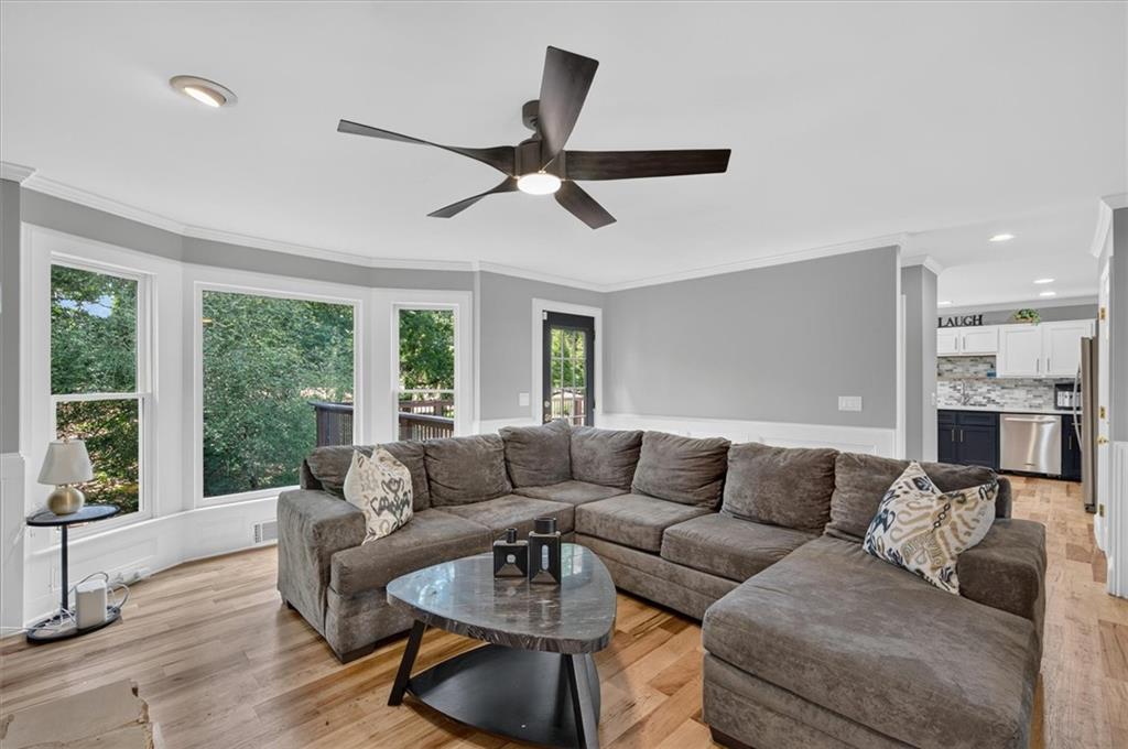 9005 Ridgestone Court Roswell, GA 30076 - Photo 11 of 55 Gallery Image 11