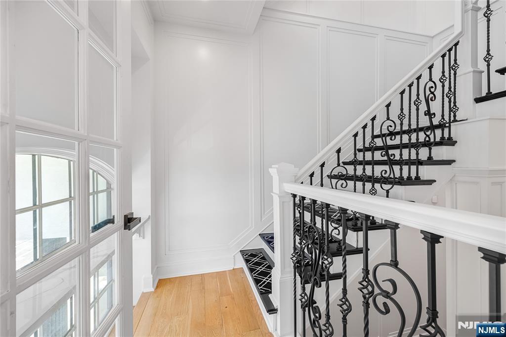1080 River Road Edgewater, NJ 07020 - Photo 35 of 48