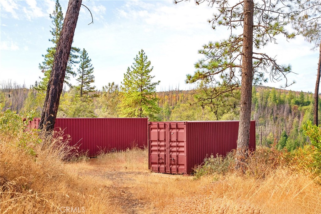0 Deadwood Road Oroville, CA 95965 - Photo 31 of 55 a view of a yard with wooden fence