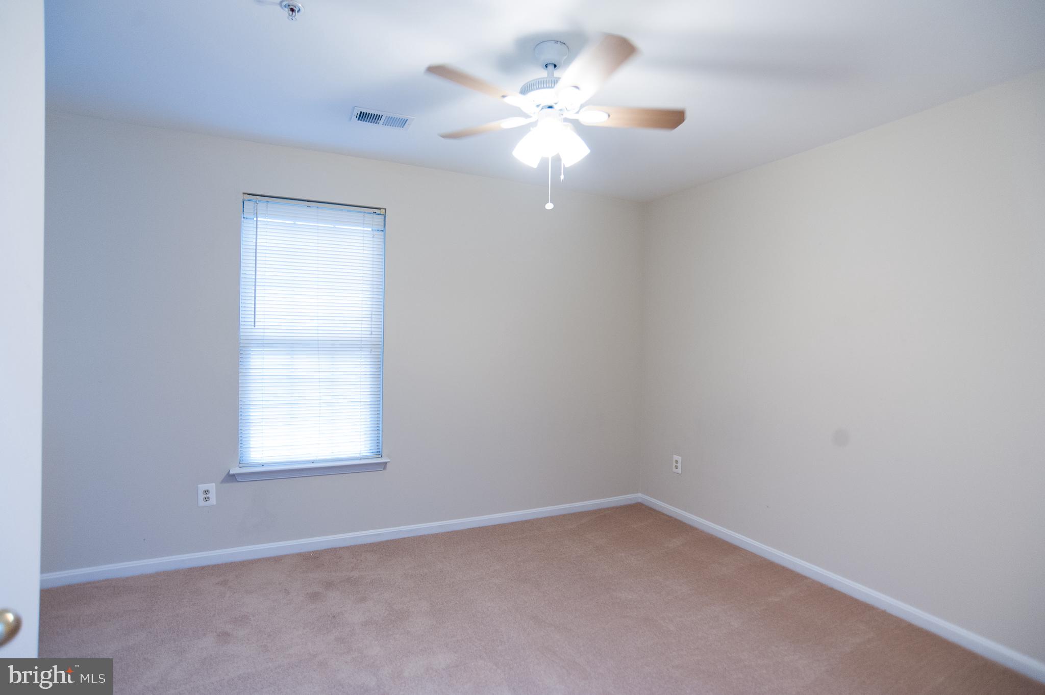 9510 Hobart Street Springdale, MD 20721 - Photo 19 of 57 Room