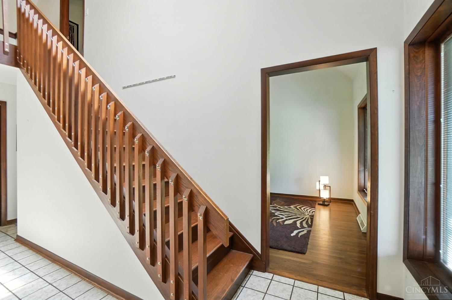 5666 Sidney Road Cincinnati, OH 45238 - Photo 4 of 49
