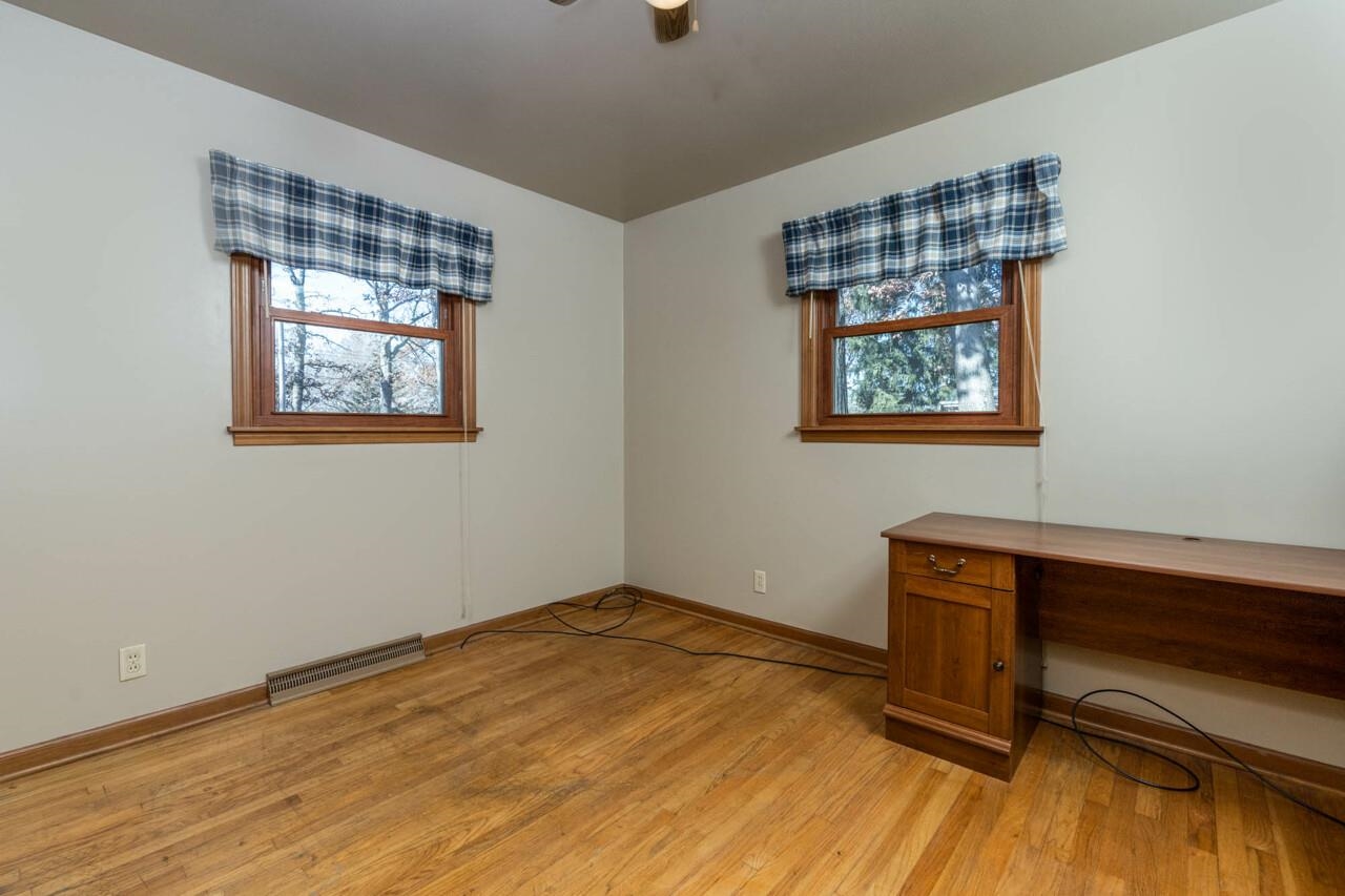 9633 Beaver Valley Road Belvidere, IL 61008 - Photo 18 of 38 Gallery Image 18
