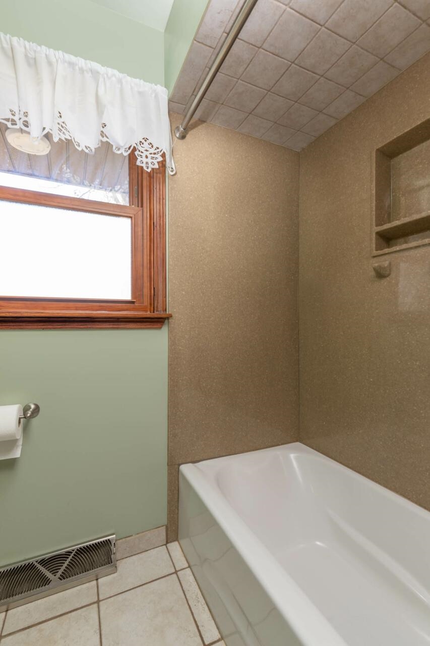 9633 Beaver Valley Road Belvidere, IL 61008 - Photo 21 of 38 Gallery Image 21