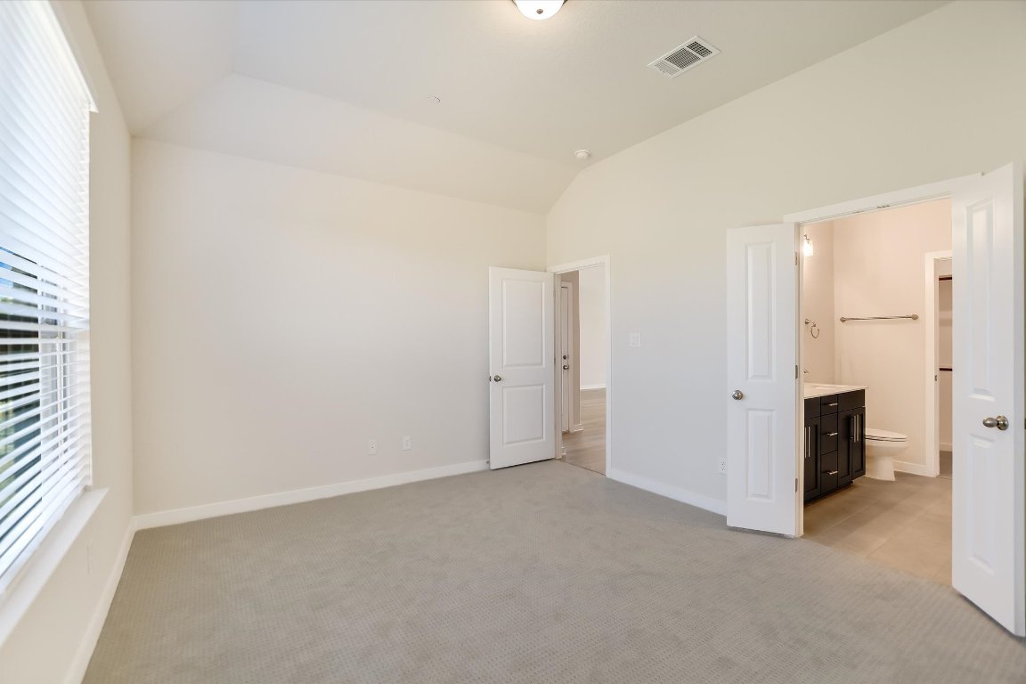 2500 Forest Creek Drive, Unit 2004 Round Rock, TX 78665 - Photo 13 of 27 a view of an empty room