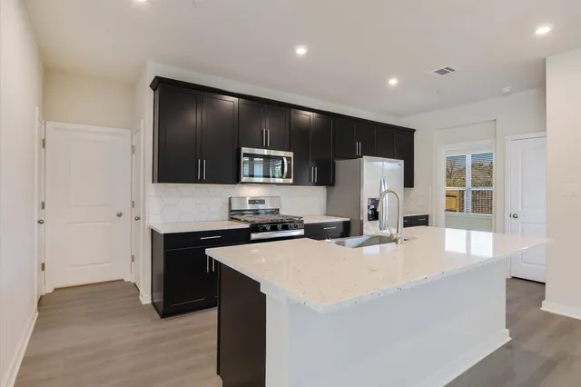 $2,250 | 2500 Forest Creek Drive, Unit 2004, Round Rock, TX 78665