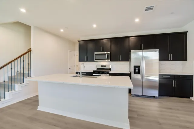 $2,250 | 2500 Forest Creek Drive, Unit 2004, Round Rock, TX 78665