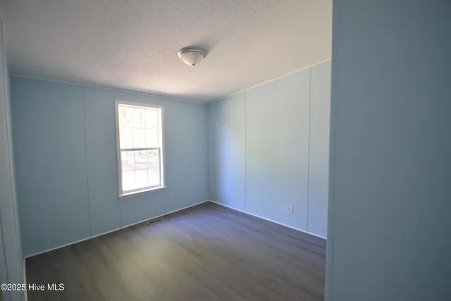 $200,000 | 708 Holly Oak Drive, Blounts Creek, NC 27814