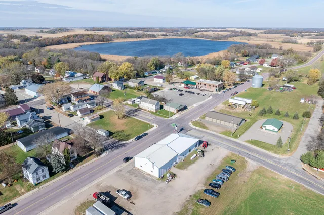 $250,000 | 410 Knish Court, Kilkenny, MN 56052