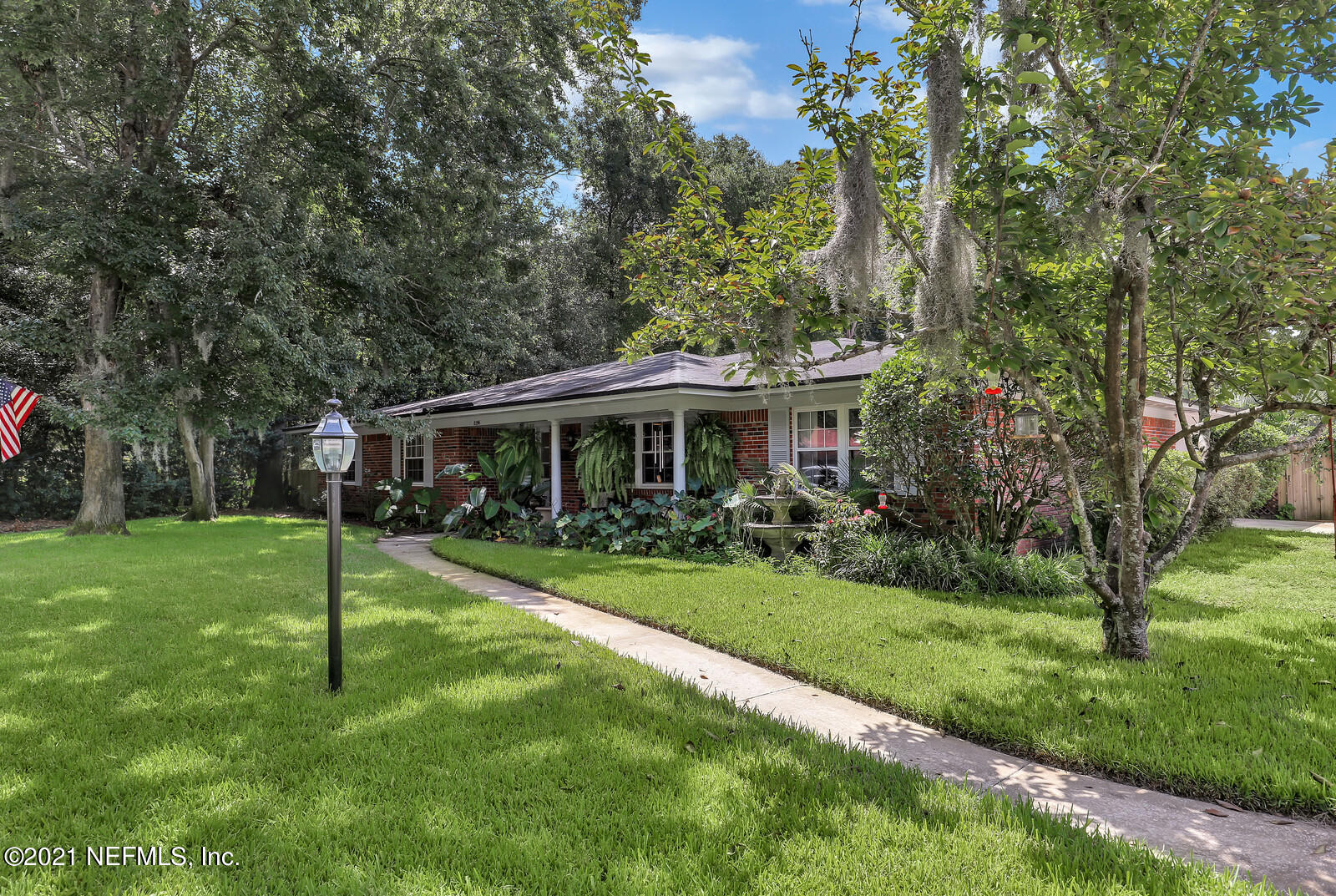 8296 Alderman Road Jacksonville, FL 32211 - Photo 2 of 25 Walkway to front