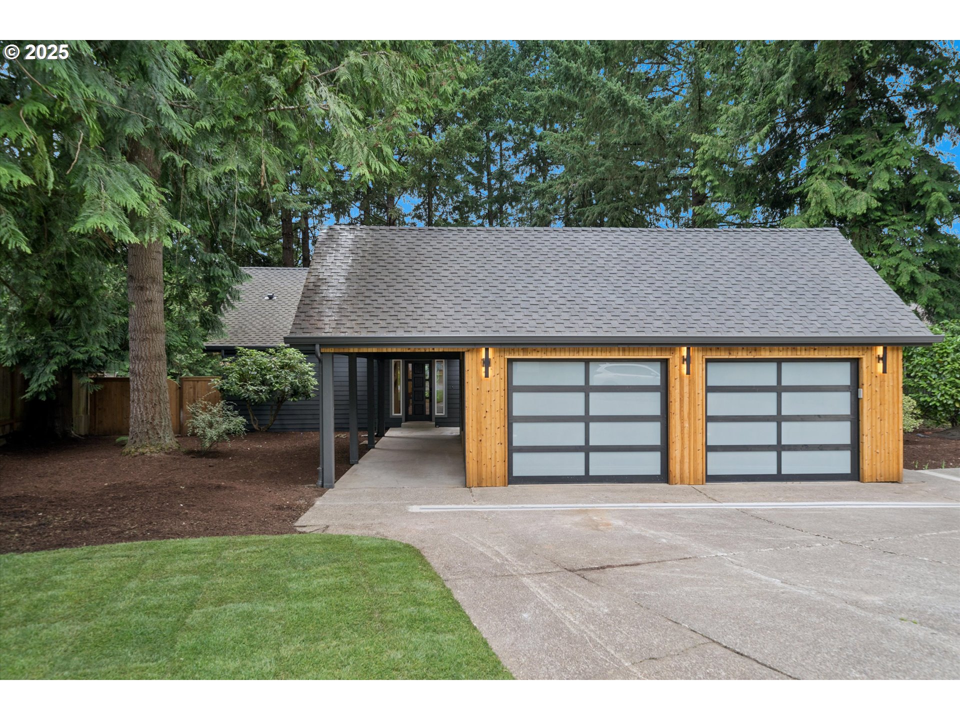 17253 Southwest Rivendell Drive Portland, OR 97224 - Photo 1 of 45 Gallery Image 1