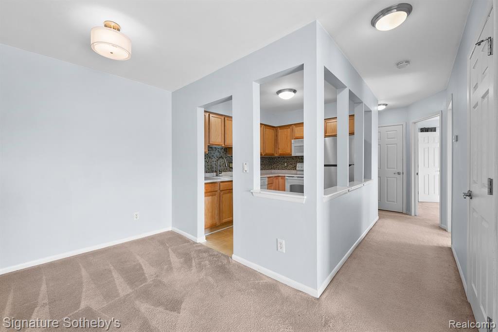 475 Baldwin Avenue, Unit 26 Rochester, MI 48307 - Photo 7 of 17