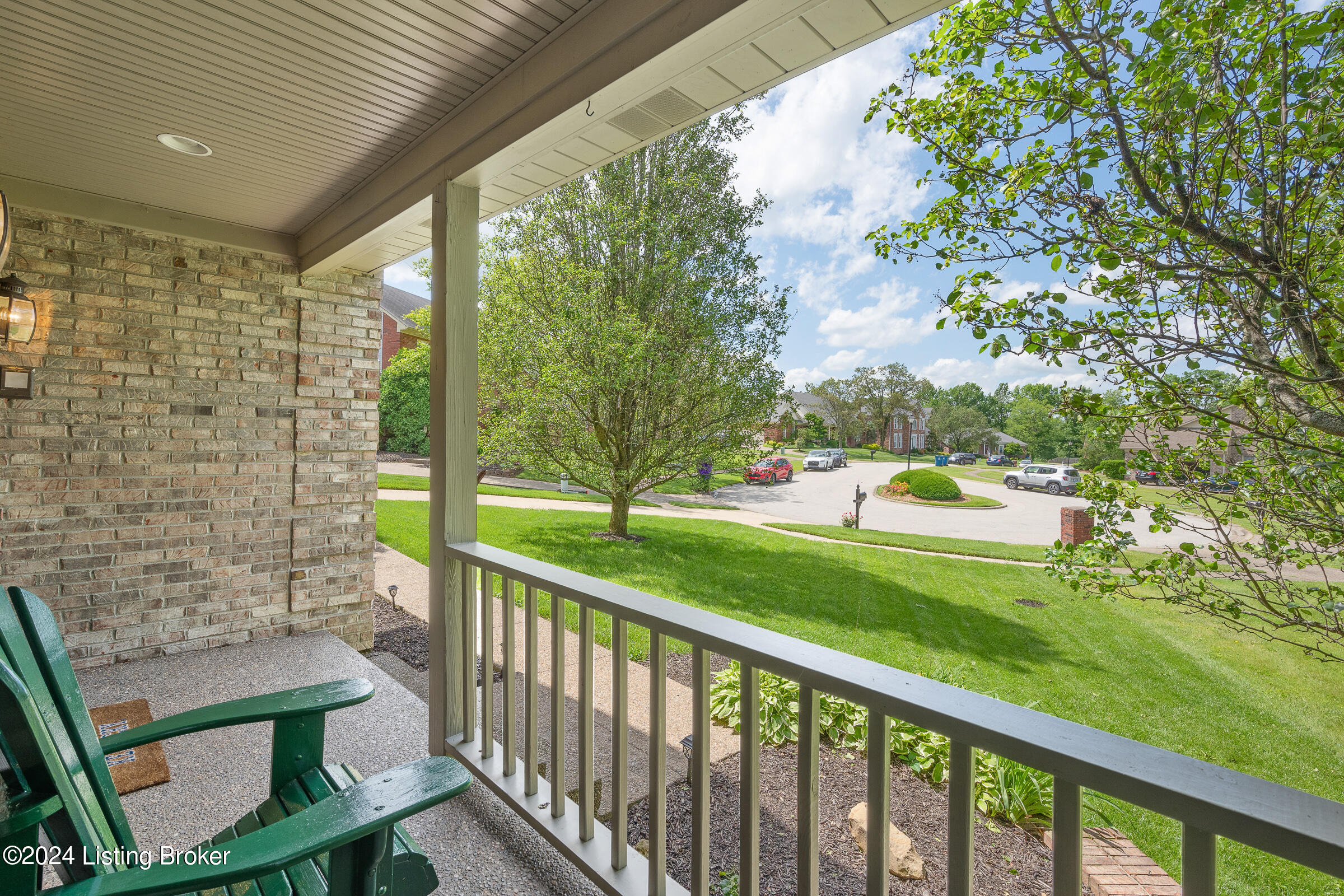 12613 Kirkham Road Louisville, KY 40299 - Photo 5 of 51 12613 Kirkham Rd-5