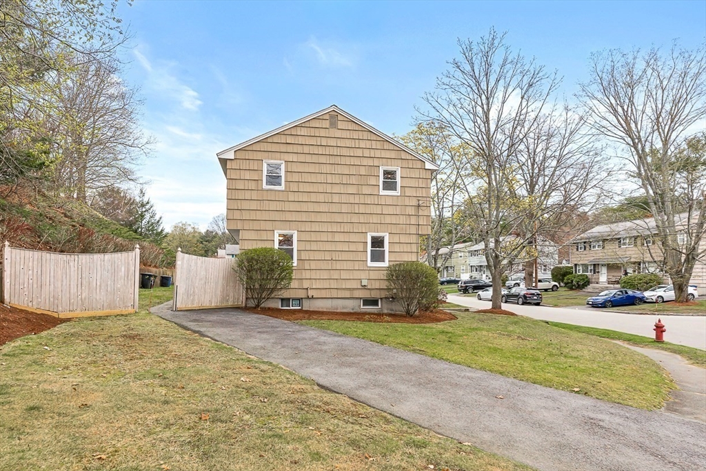 2 George Road, Unit 2 Winchester, MA 01890 - Photo 3 of 26