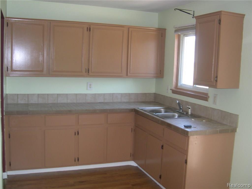 6456 Dillon Road Garden City, MI 48135 - Photo 6 of 23 Gallery Image 6