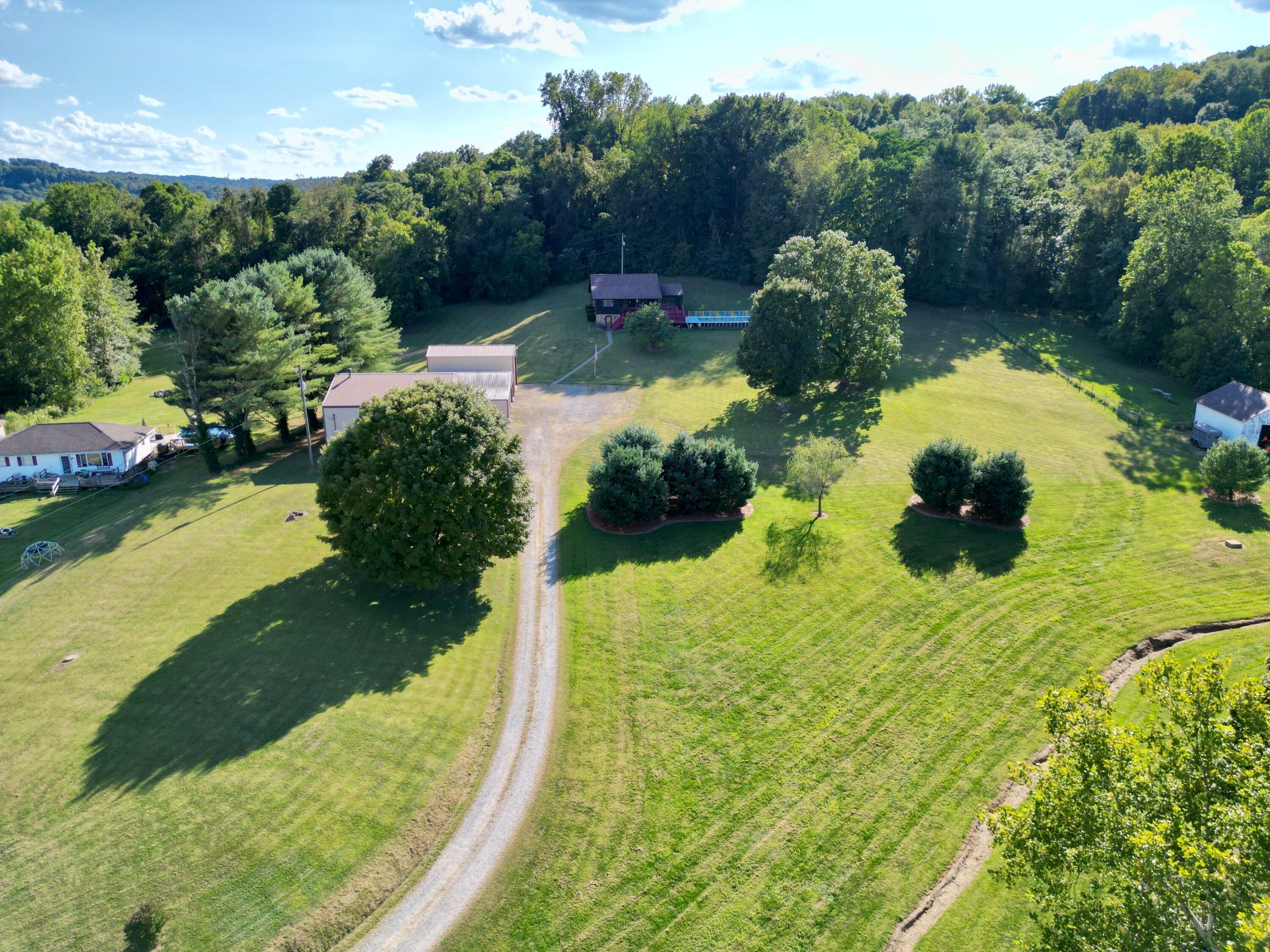 8916 Newark Road Nashport, OH 43830 - Photo 10 of 72 dji_fly_20250902_173442_455_175689965723