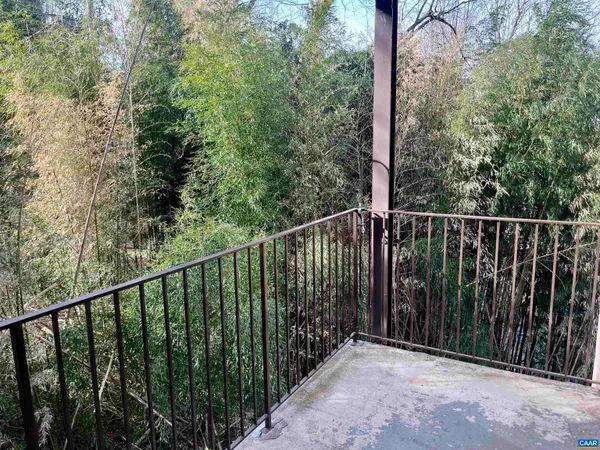 $289,500 | 511 1st Street North, Unit 201, Charlottesville, VA 22902