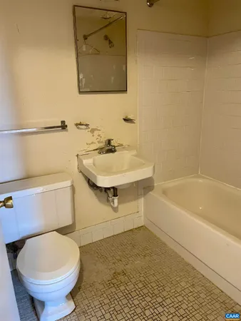 $289,500 | 511 1st Street North, Unit 201, Charlottesville, VA 22902