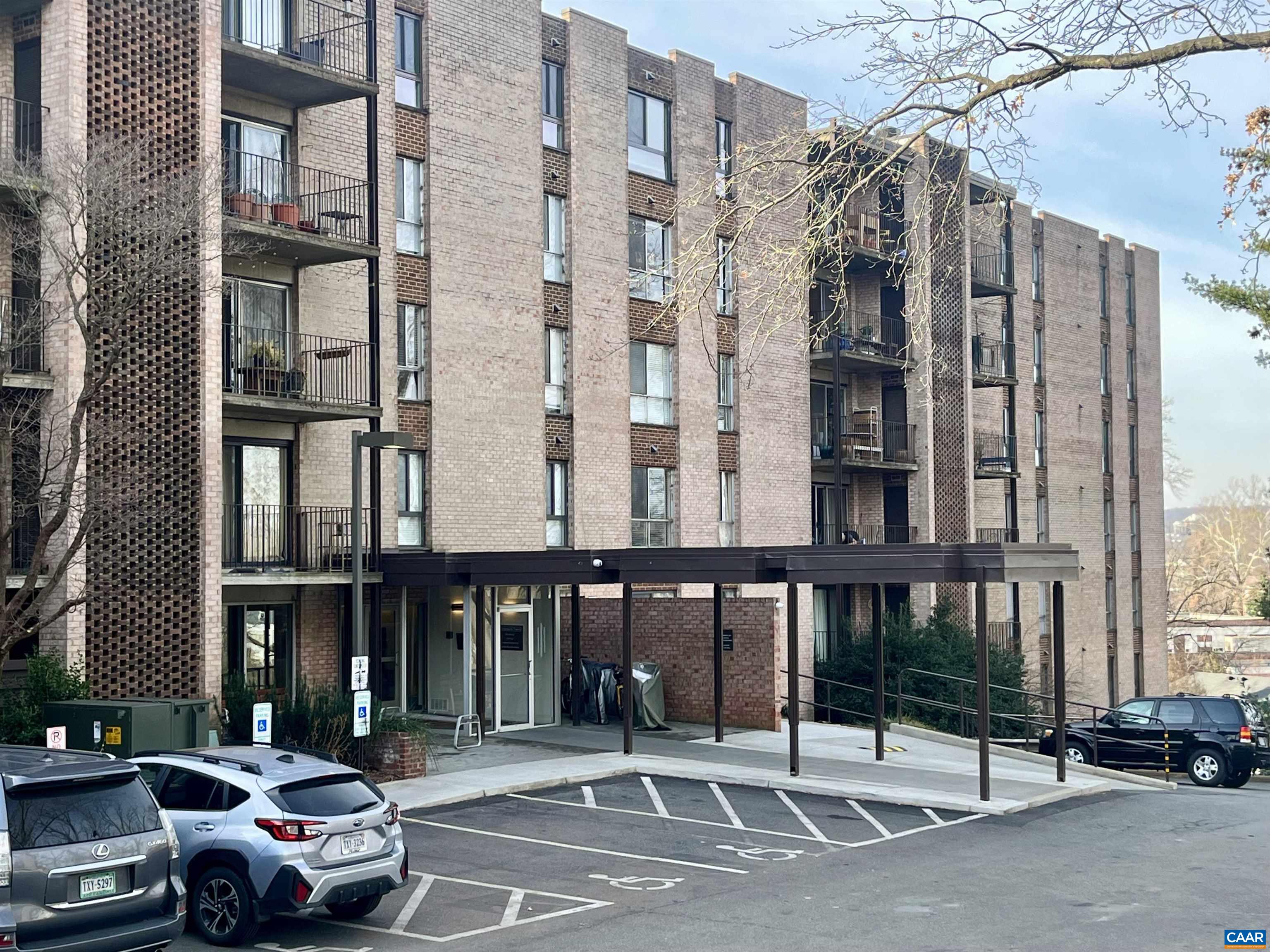 511 1st Street North, Unit 201 Charlottesville, VA 22902 - Photo 3 of 19