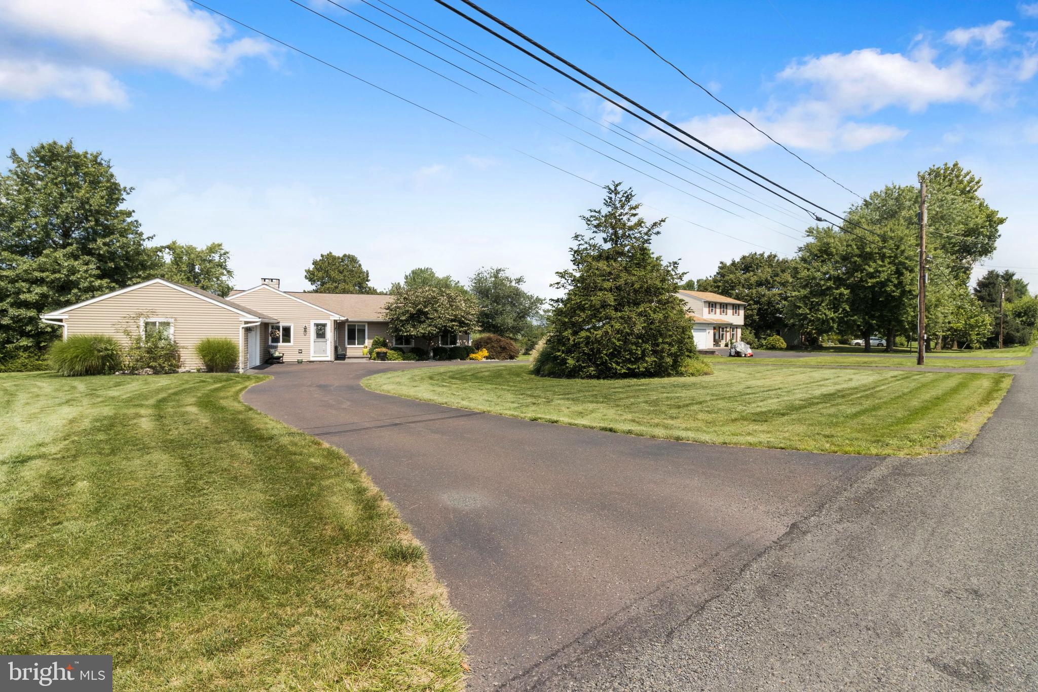 517 Cherry Road Souderton, PA 18964 - Photo 3 of 39 Gallery Image 3
