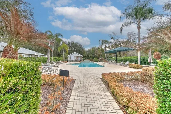 $349,000 | 5734 Heronpark Place, Lithia, FL 33547
