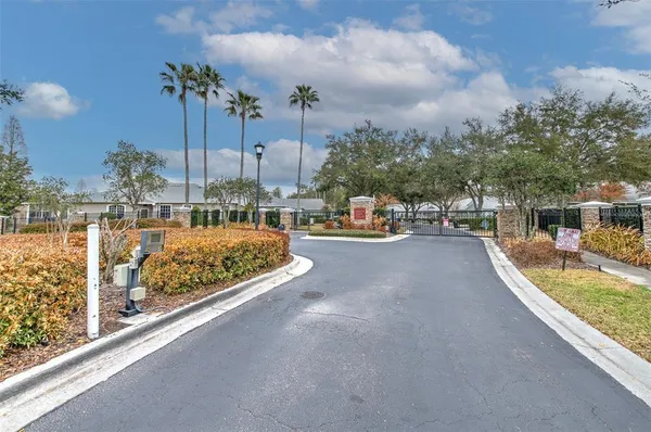 $349,000 | 5734 Heronpark Place, Lithia, FL 33547