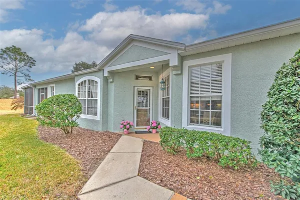 $349,000 | 5734 Heronpark Place, Lithia, FL 33547
