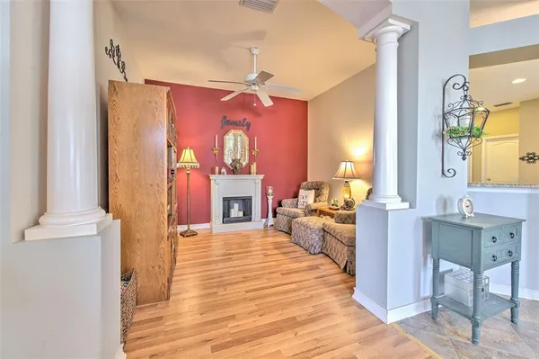 $349,000 | 5734 Heronpark Place, Lithia, FL 33547