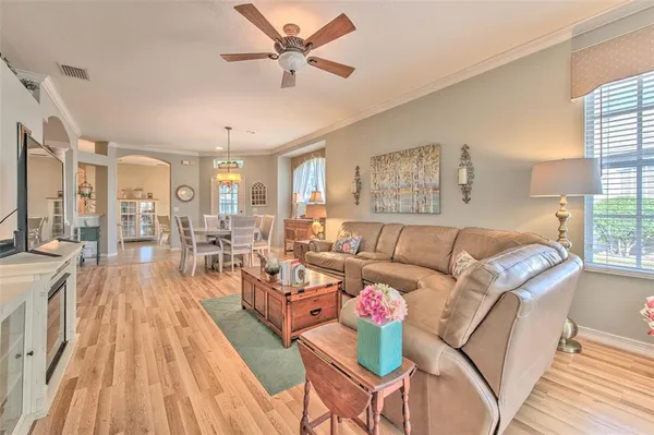 $349,000 | 5734 Heronpark Place, Lithia, FL 33547