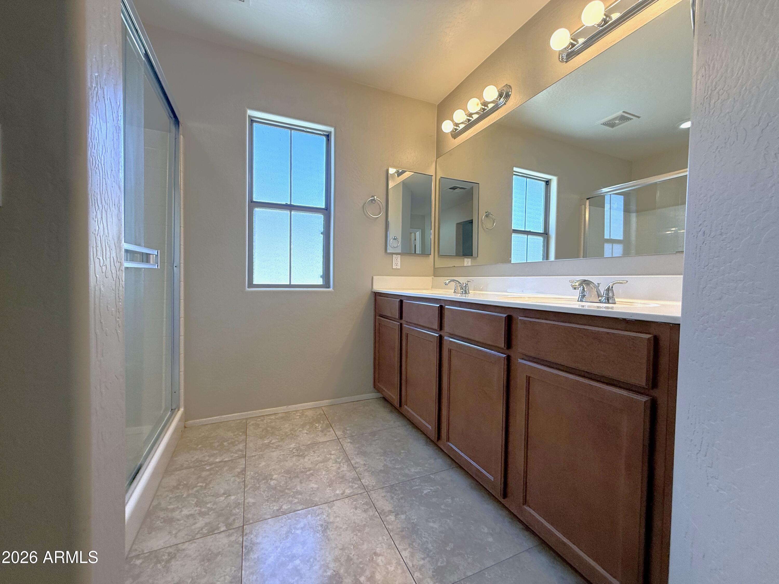 451 South Hawes Road, Unit 33 Mesa, AZ 85208 - Photo 17 of 22 Photo May 22 2026, 2 57 30 PM