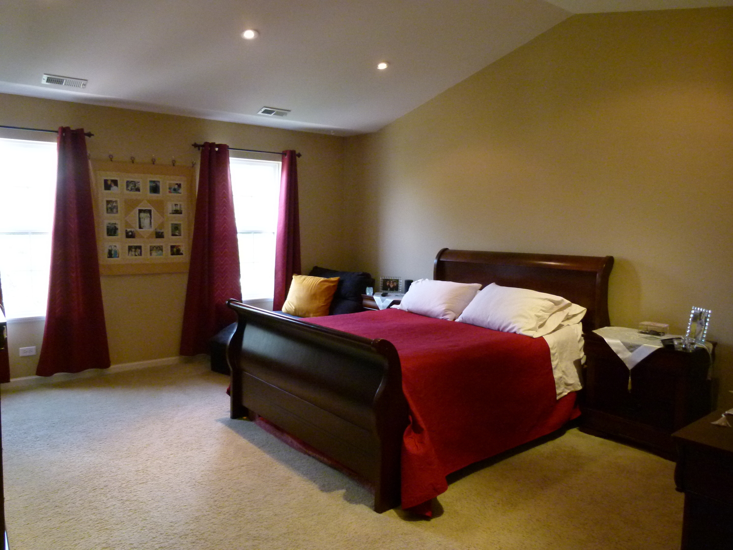 116 Jackson Street Gilberts, IL 60136 - Photo 7 of 19 a bedroom with a bed and a window