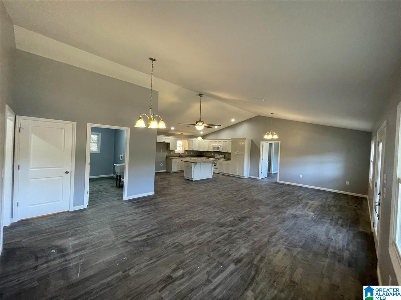 438 Lakeshore Circle Warrior, AL 35180 - Photo 5 of 38