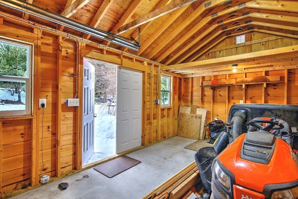 173 Quanapoag Road Freetown, MA 02717 - Photo 24 of 35 Gallery Image 24