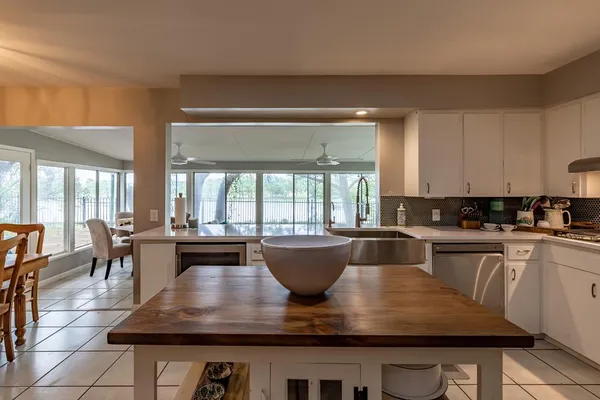 $2,950 | 2865 Bandera Highway, Kerrville, TX 78028